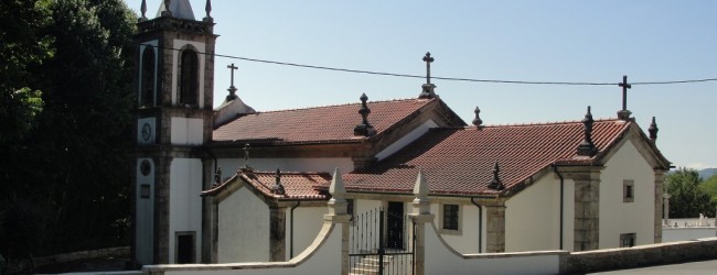 Falta dinheiro para as obras na igreja